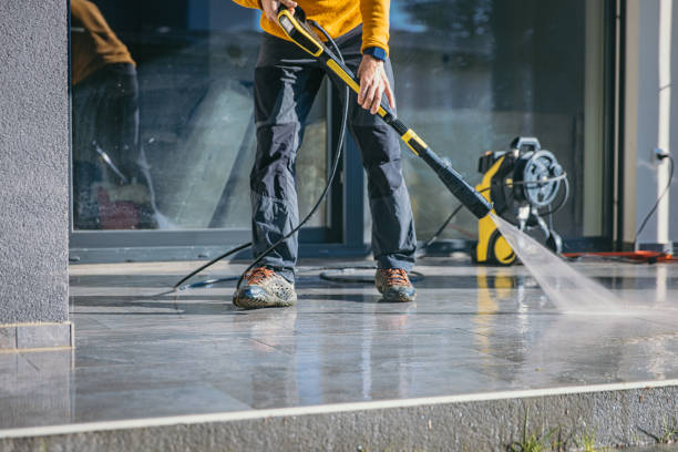 Best Deck Pressure Washing  in Lone Pine, CA